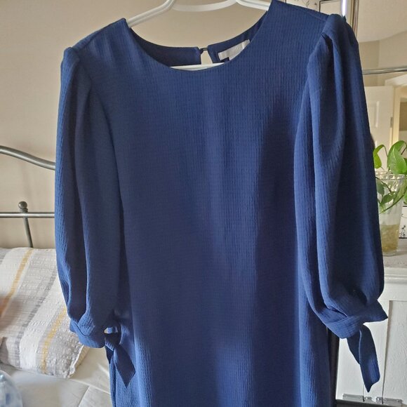 H & M  Dress With Lining And 3/4 Puffy Sleeves That Tie Sz 8 Loose Fit - Picture 3 of 10